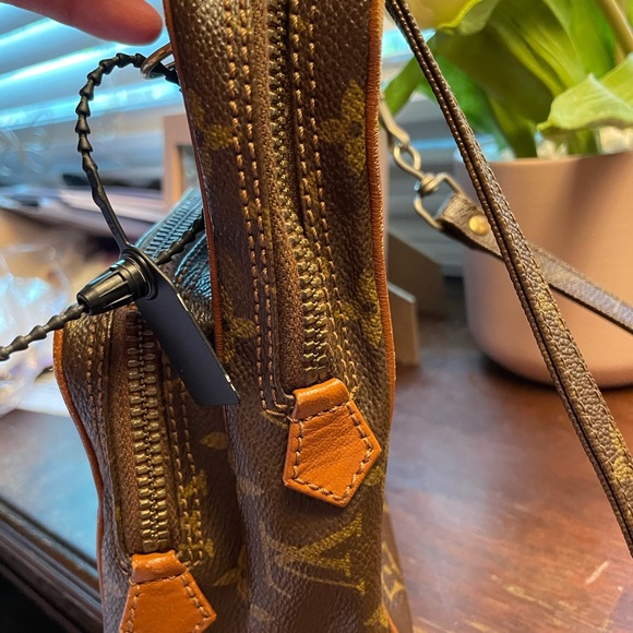 Louis Vuitton Amazon Bag authentic - Picture 6 of 14